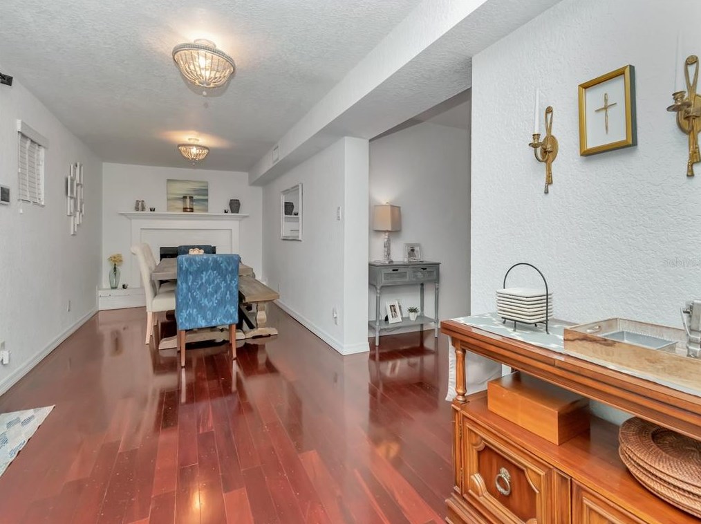 4711 Alline Ave, Tampa FL  33611-2101 exterior