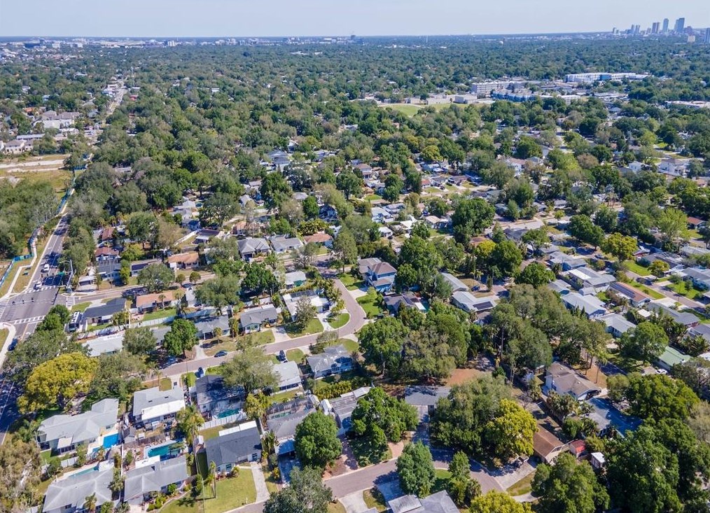 4711 Alline Ave, Tampa FL  33611-2101 exterior