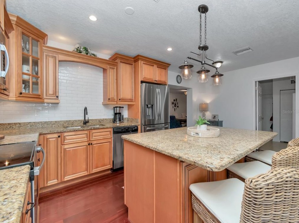 4711 Alline Ave, Tampa FL  33611-2101 exterior