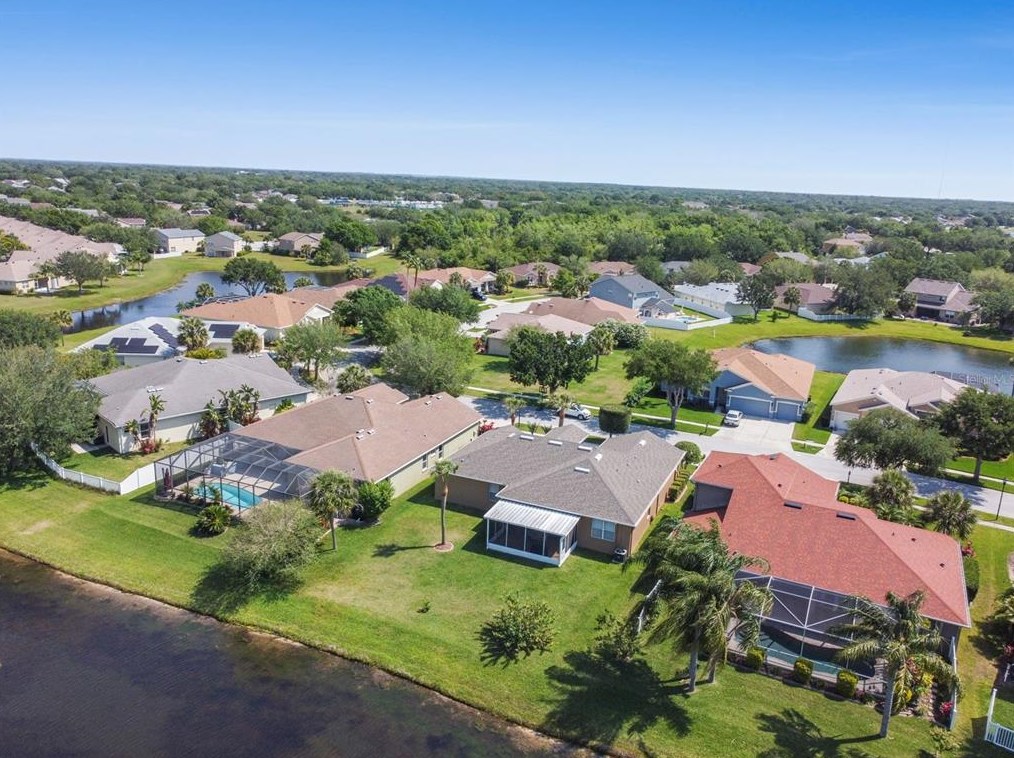 11028 Stone Branch Dr, Riverview FL  33569-2029 exterior