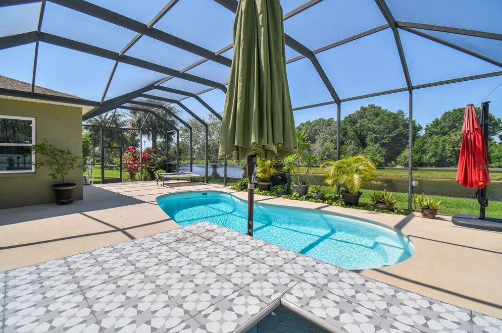 11028 Stone Branch Dr, Riverview FL  33569-2029 exterior