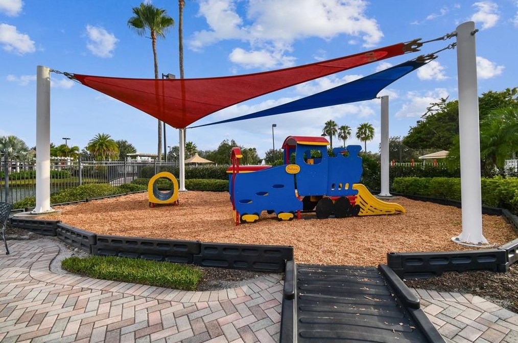 11028 Stone Branch Dr, Riverview FL  33569-2029 exterior