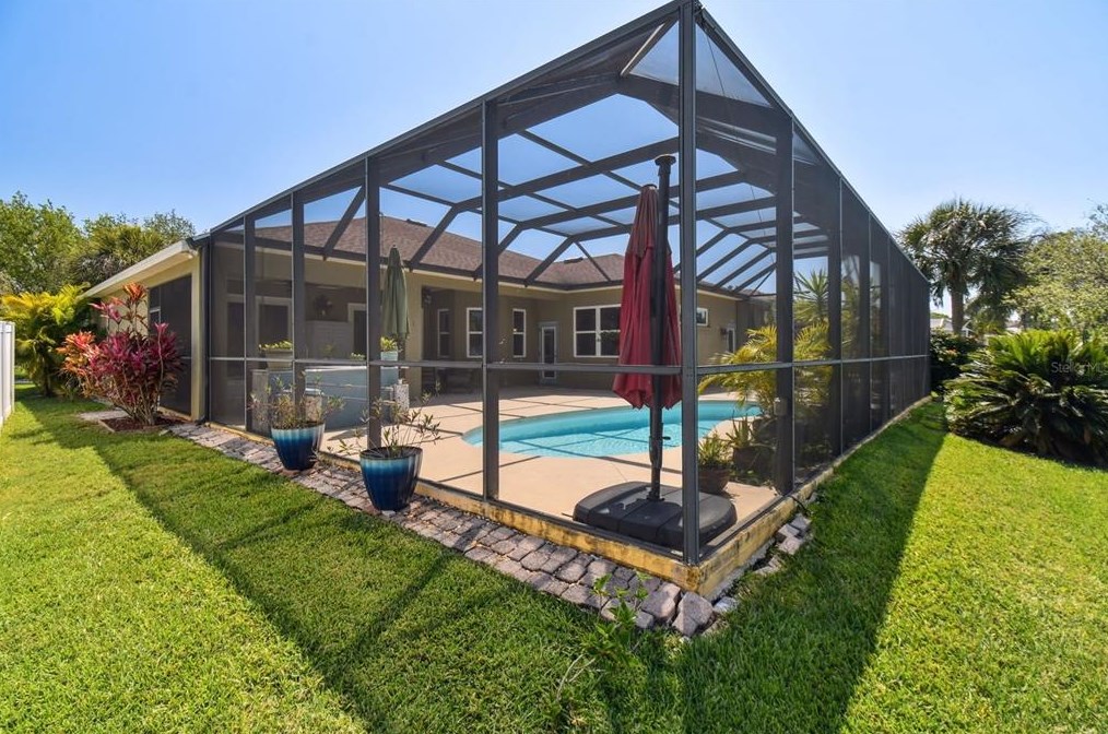 11028 Stone Branch Dr, Riverview FL  33569-2029 exterior