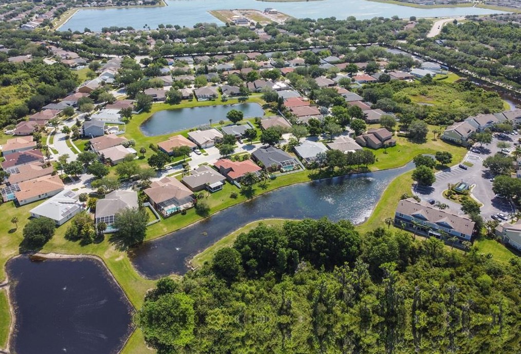 11028 Stone Branch Dr, Riverview FL  33569-2029 exterior