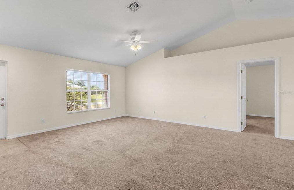 213 6 St, Cape Coral FL  33909-0019 exterior