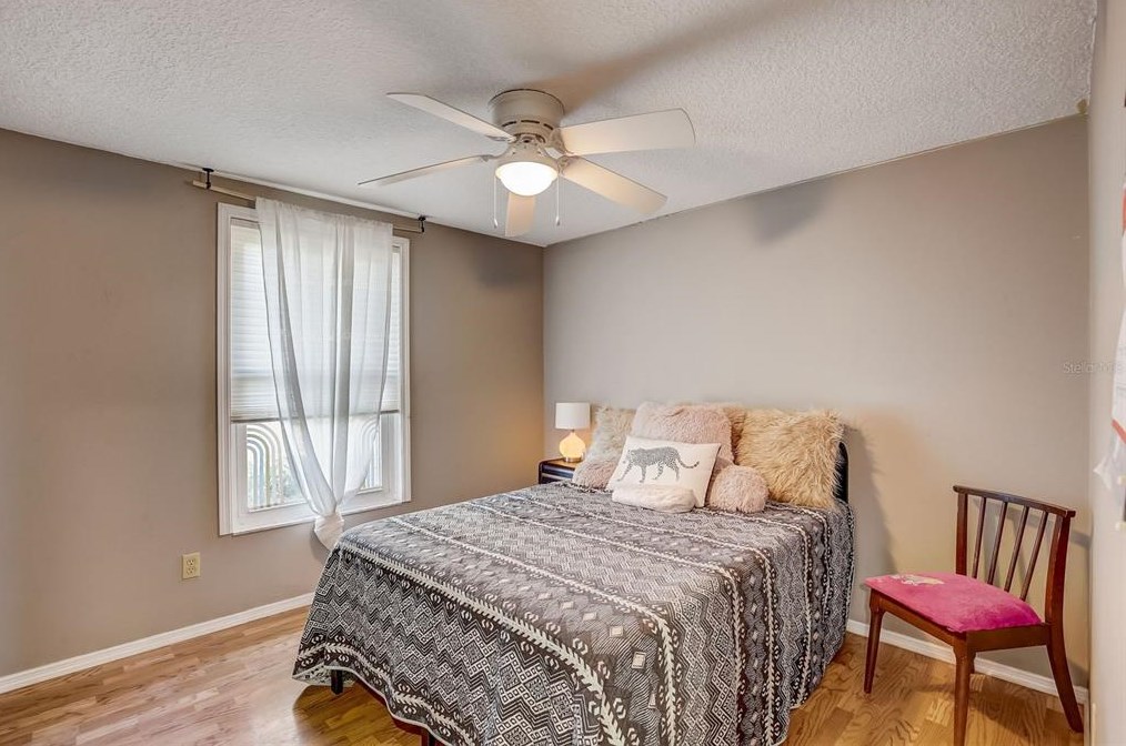 515 Red Mangrove Ln, Ruskin FL  33572-2549 exterior