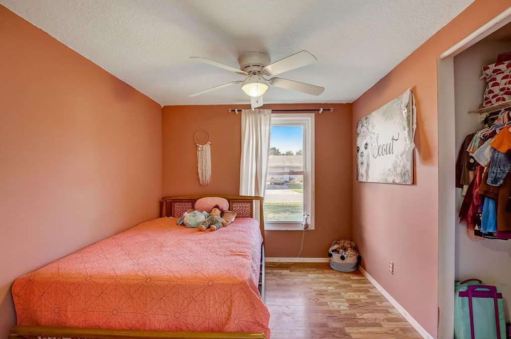 515 Red Mangrove Ln, Ruskin FL  33572-2549 exterior