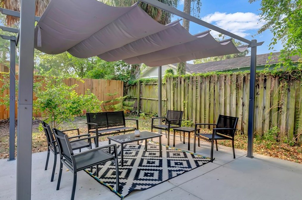 204 North St, Tampa FL  33604-6017 exterior