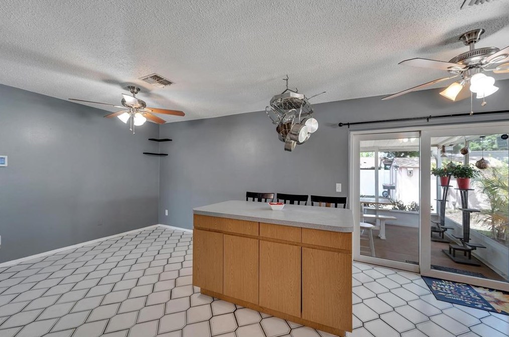 11216 Garfield Ct, Seffner FL  33584-8316 exterior