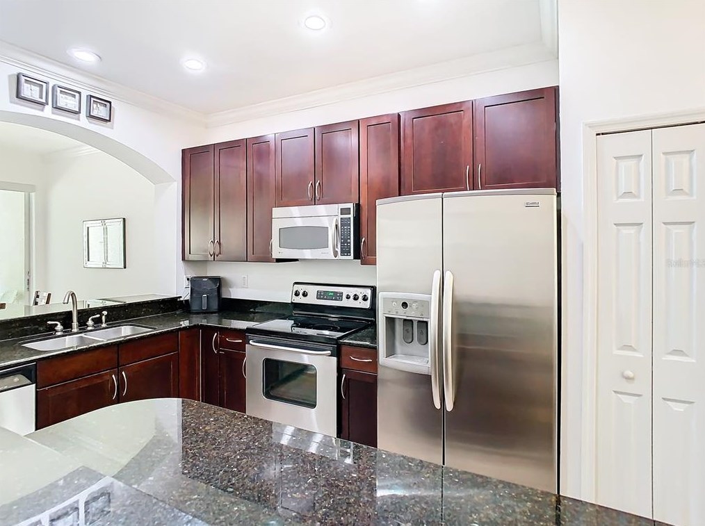 12419 Chase Grove Dr, Tampa FL  33626-1615 exterior