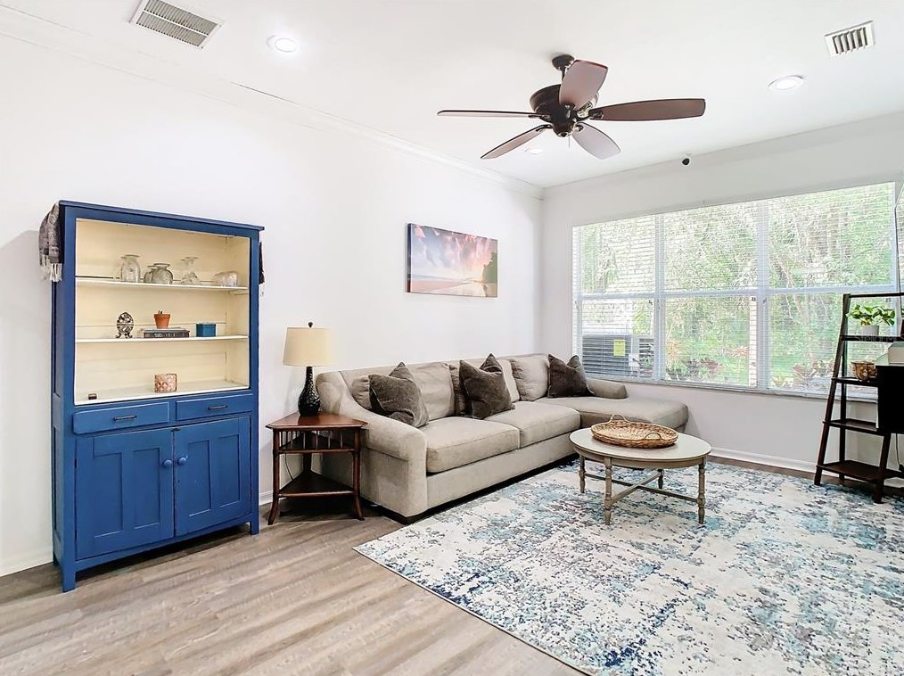 12419 Chase Grove Dr, Tampa FL  33626-1615 exterior