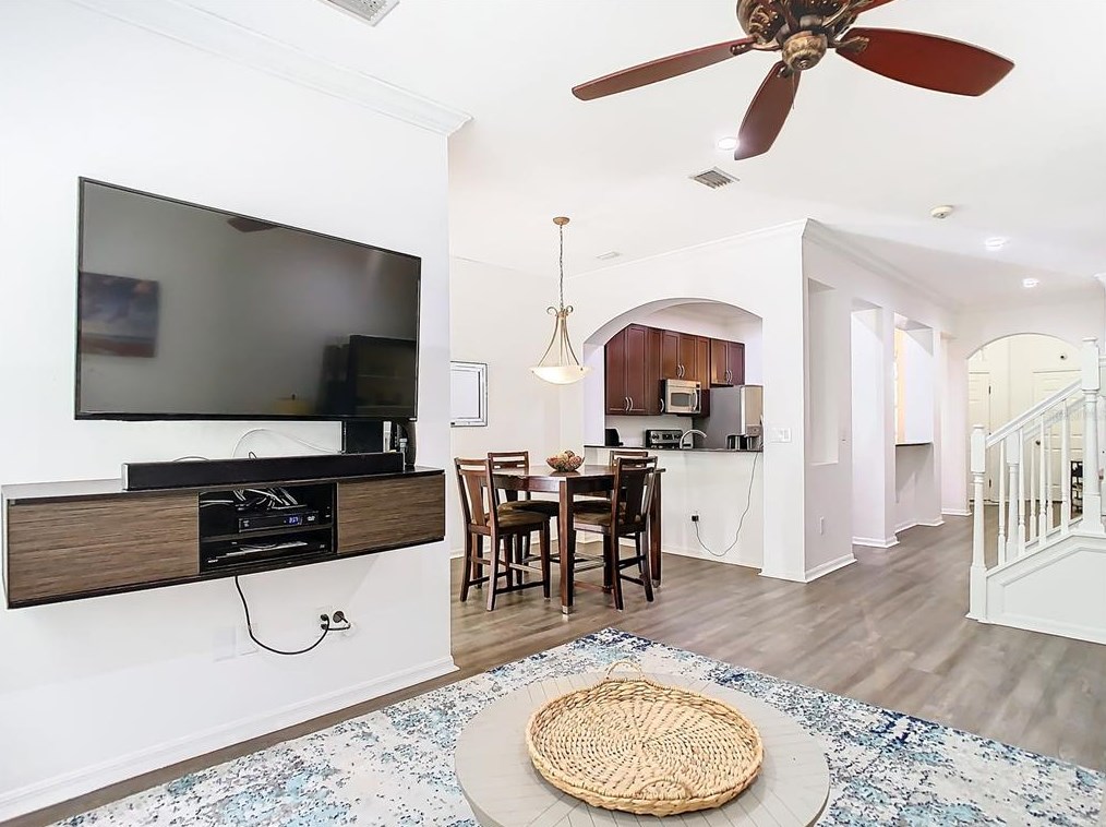 12419 Chase Grove Dr, Tampa FL  33626-1615 exterior