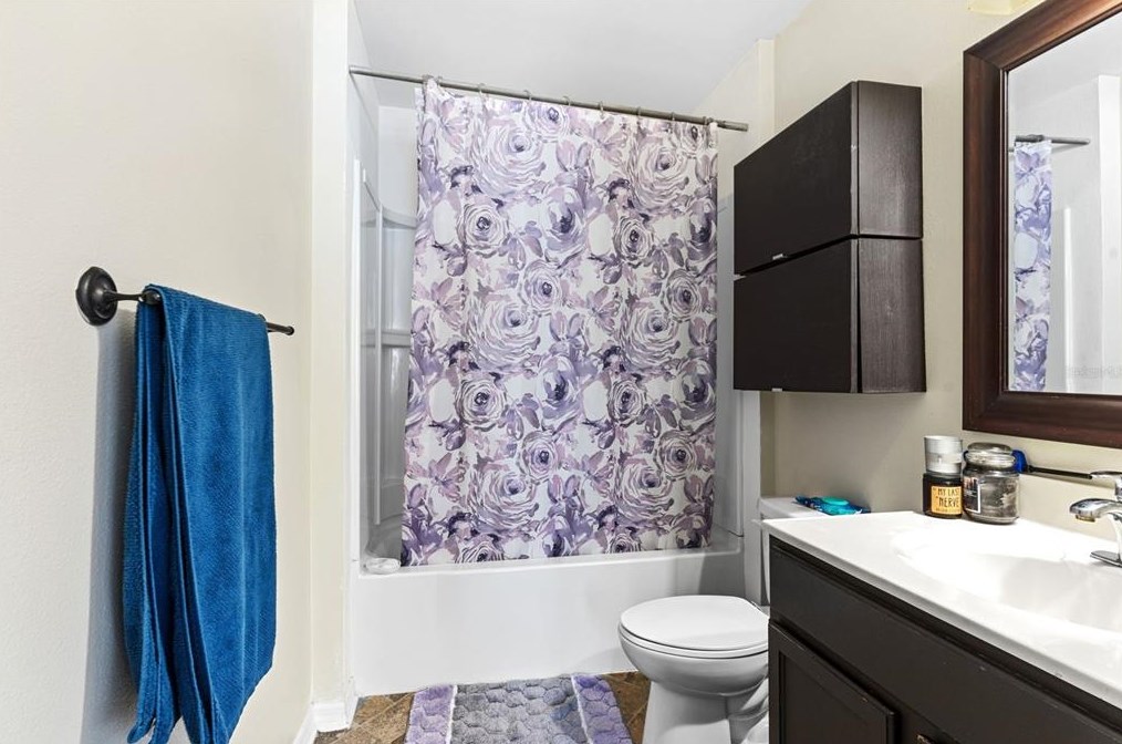 4660 Ashburn Sq Dr, Tampa FL 33610-5956 exterior