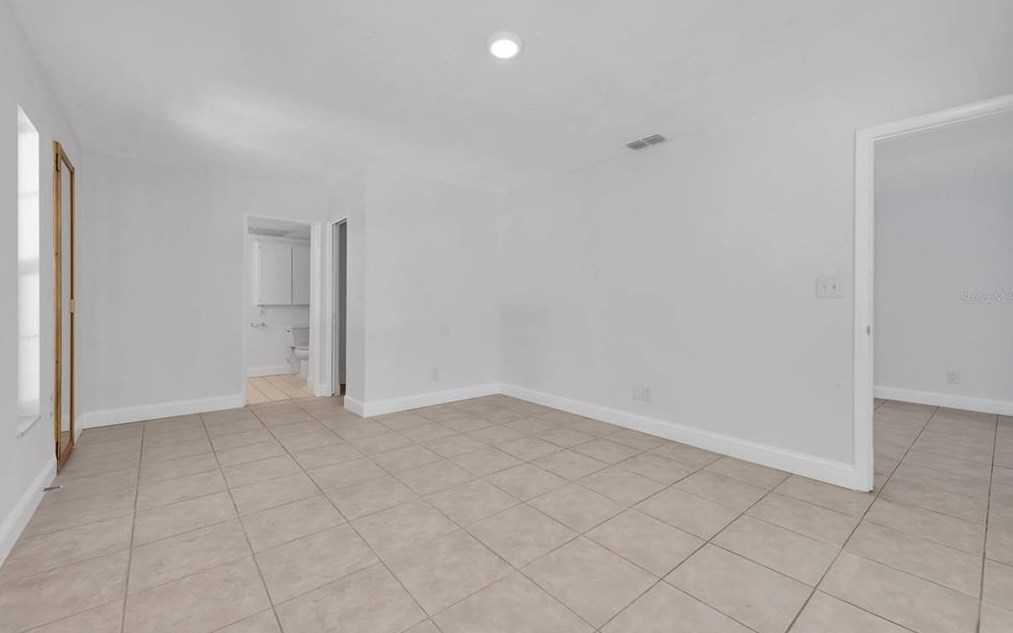 6701 16 Way, Saint Petersburg FL  33712-5901 exterior