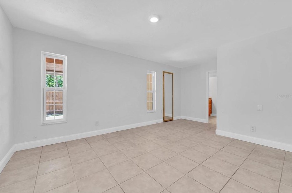 6701 16 Way, Saint Petersburg FL  33712-5901 exterior