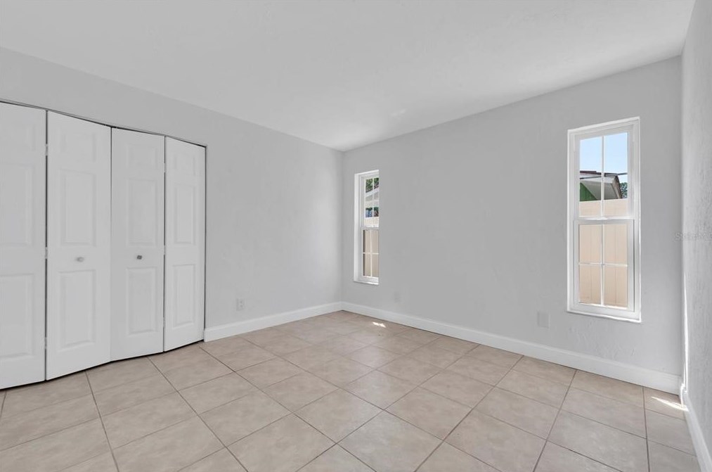6701 16 Way, Saint Petersburg FL  33712-5901 exterior