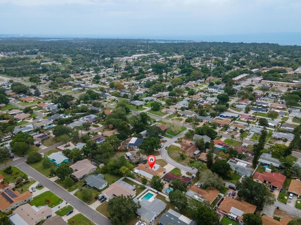 6701 16 Way, Saint Petersburg FL  33712-5901 exterior