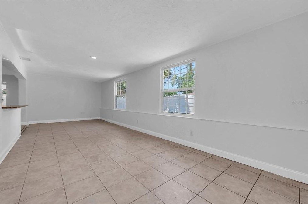 6701 16 Way, Saint Petersburg FL  33712-5901 exterior