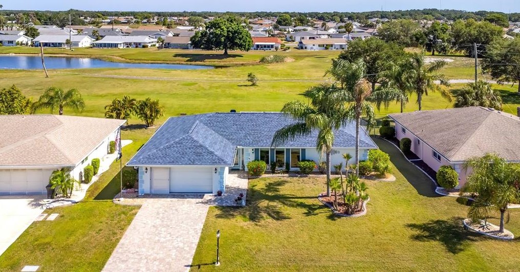 611 Ojai Ave, Ruskin FL  33573-5144 exterior