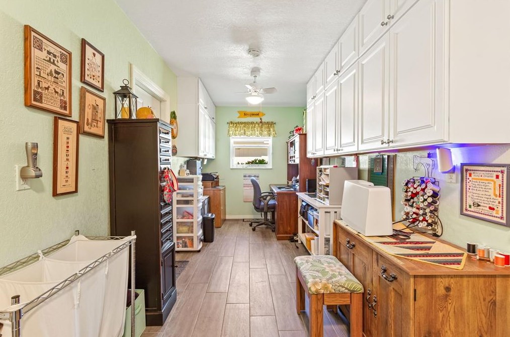 611 Ojai Ave, Ruskin FL  33573-5144 exterior