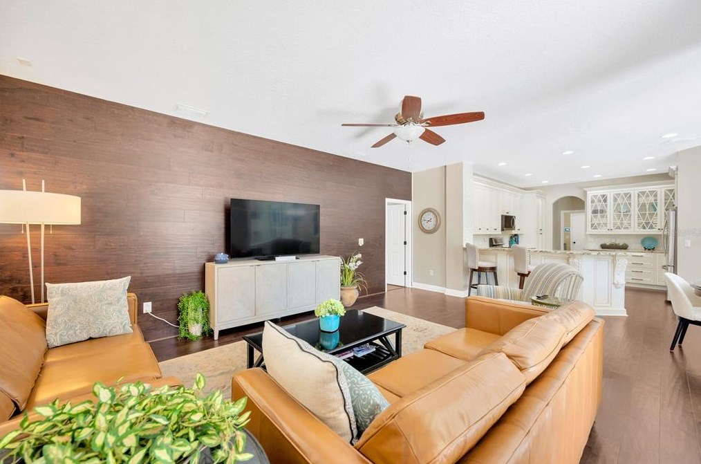 10254 Arbor Side Dr, Tampa FL  33647-2951 exterior