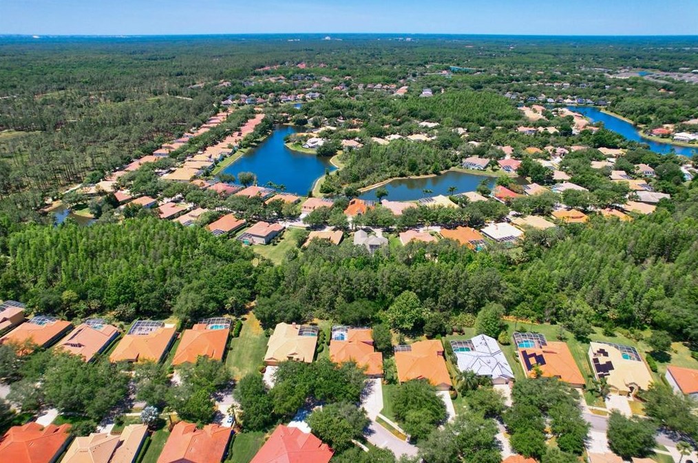 10254 Arbor Side Dr, Tampa FL  33647-2951 exterior