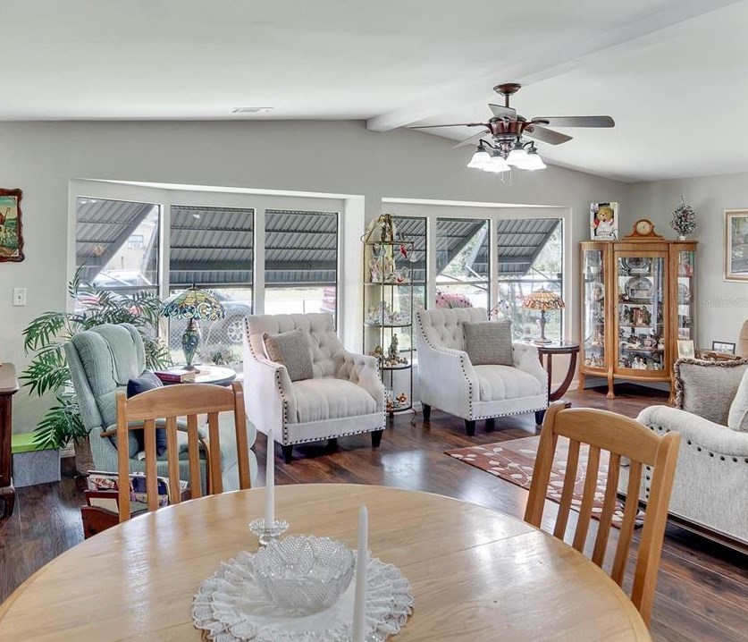 1013 Lianne Pl, Seffner FL  33584-3666 exterior