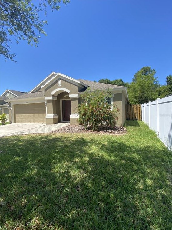 5417 Algerine Pl, Zephyrhills FL  33544-5565 exterior