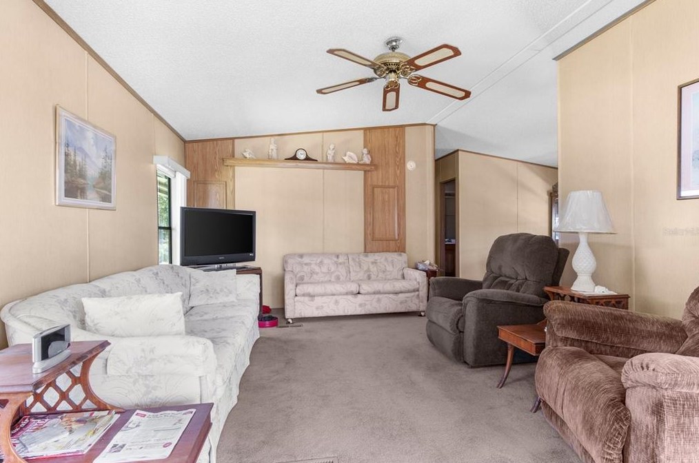 38760 Vulcan Cir, Zephyrhills FL exterior