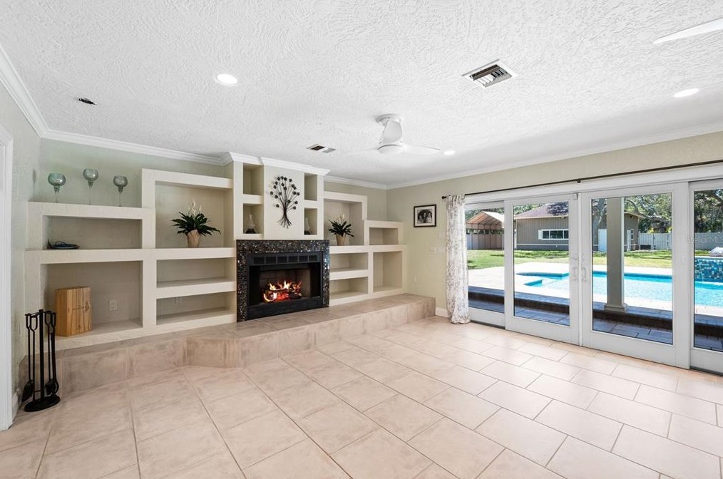 10767 Danielle Dr, Largo FL exterior