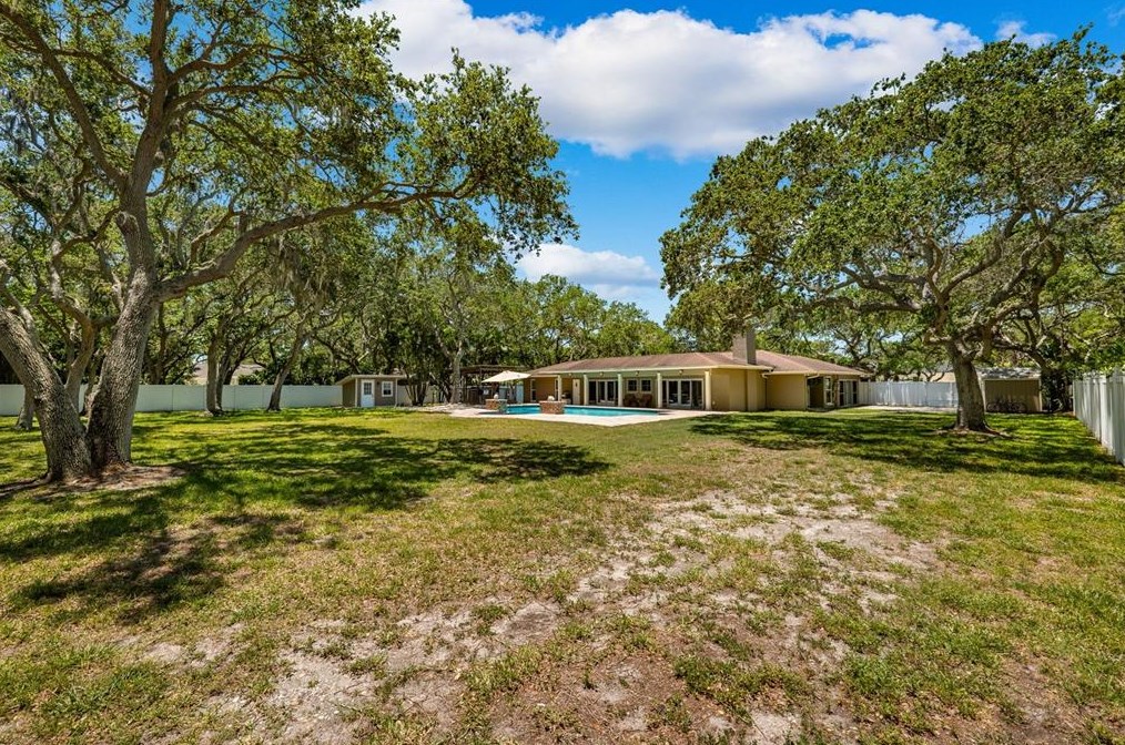 10767 Danielle Dr, Largo FL exterior