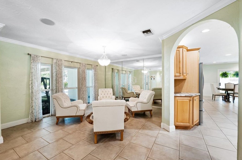 10767 Danielle Dr, Largo FL exterior