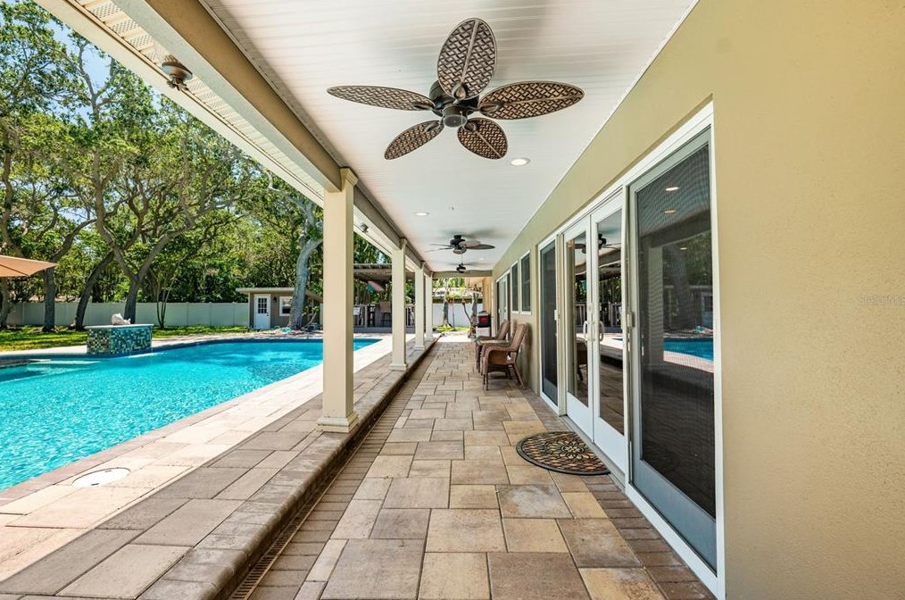 10767 Danielle Dr, Largo FL exterior