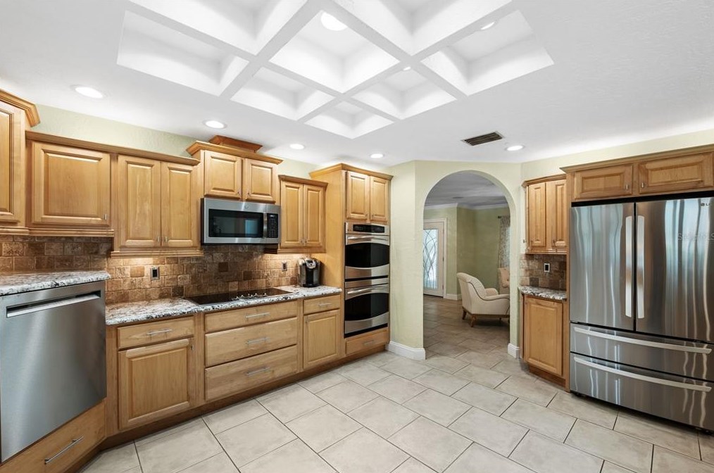 10767 Danielle Dr, Largo FL exterior