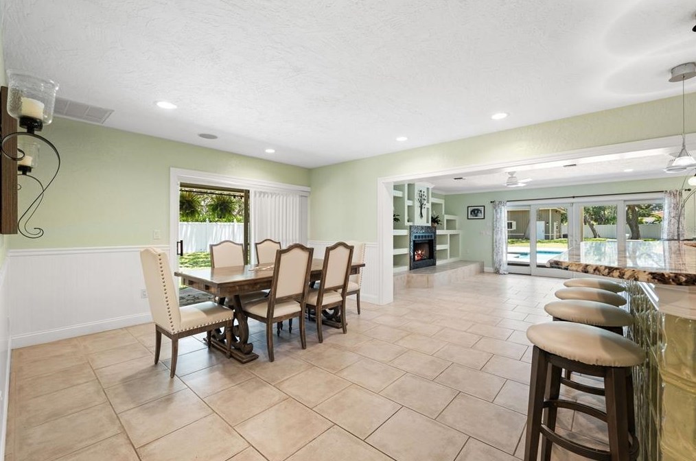 10767 Danielle Dr, Largo FL exterior