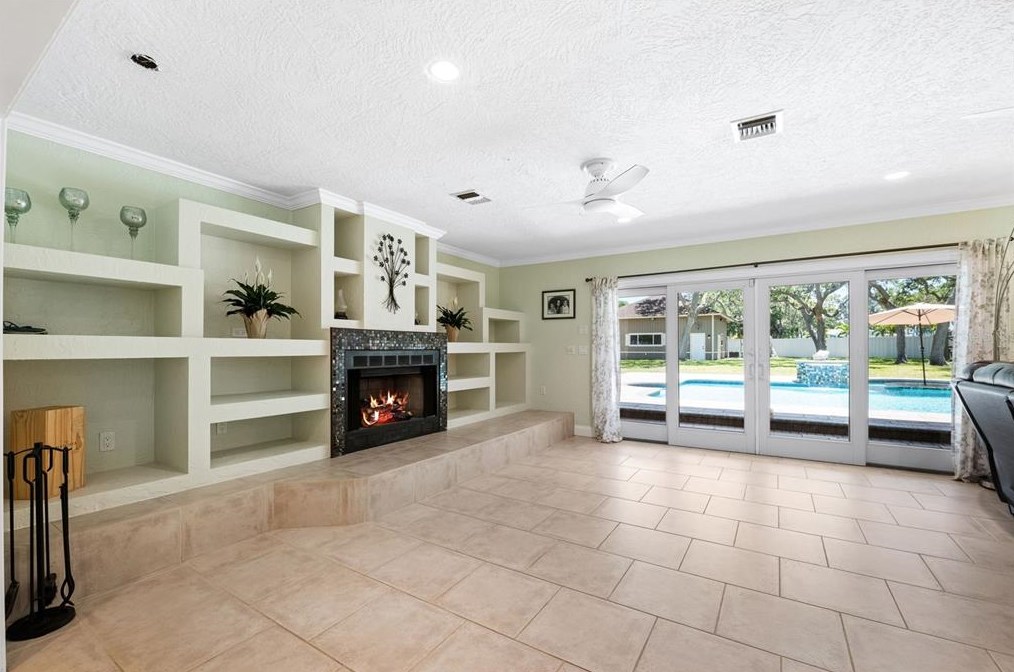 10767 Danielle Dr, Largo FL exterior