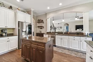 849 John Cressler Dr, Seffner, FL 33584 - Photo 13