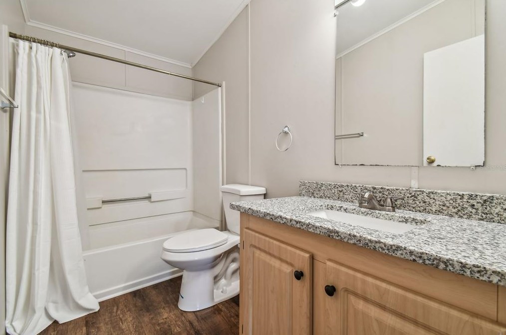 9616 Silverbend Dr, Dade City FL  33525-1466 exterior