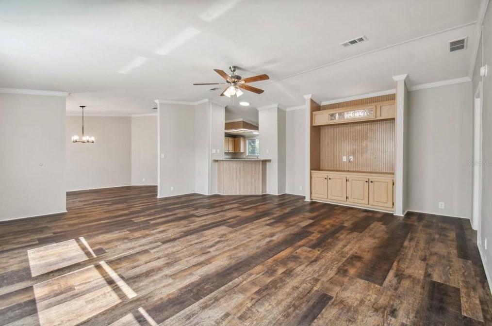 9616 Silverbend Dr, Dade City FL  33525-1466 exterior