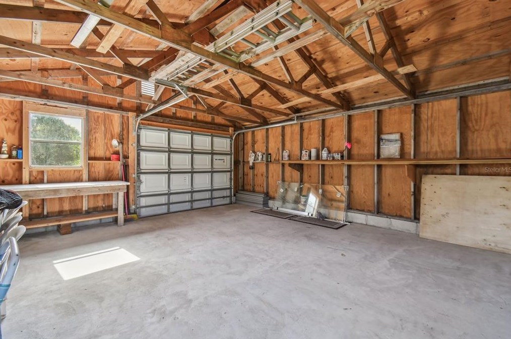 9616 Silverbend Dr, Dade City FL  33525-1466 exterior