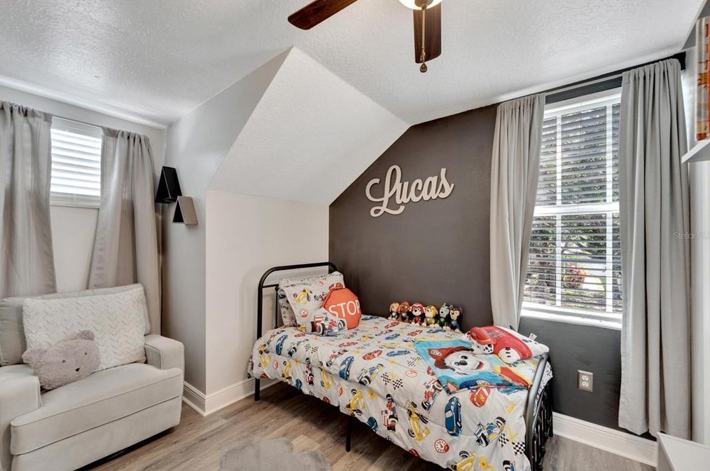 6151 Kiteridge Dr, Lithia FL 33547-5849 exterior