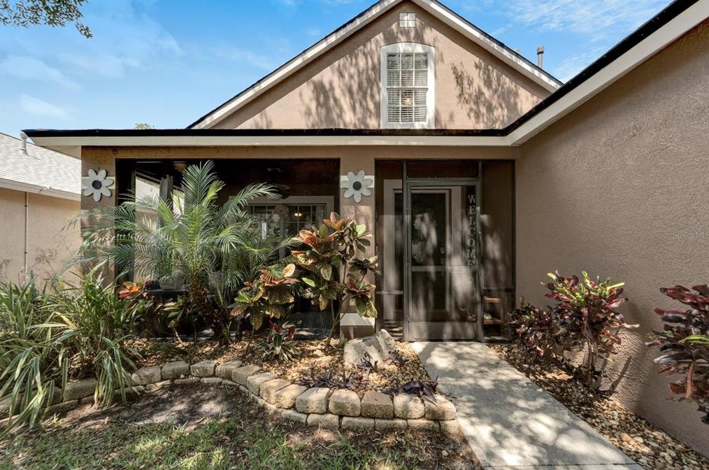 6151 Kiteridge Dr, Lithia FL 33547-5849 exterior