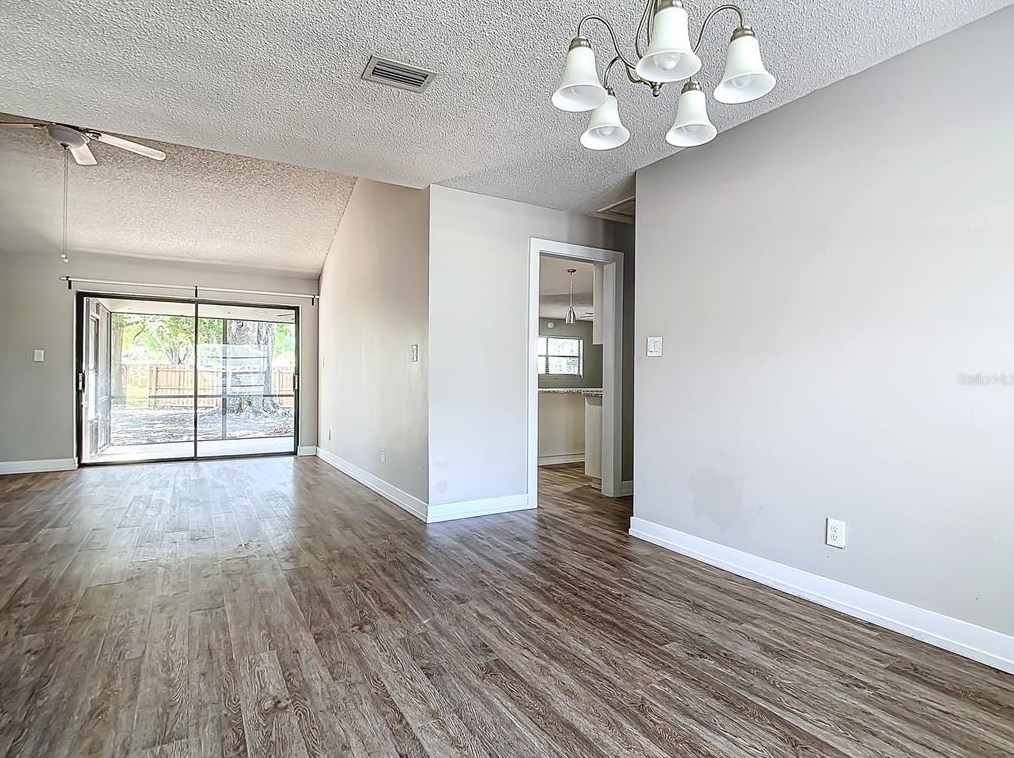 1502 Teakwood Dr, Plant City FL  33563-7848 exterior