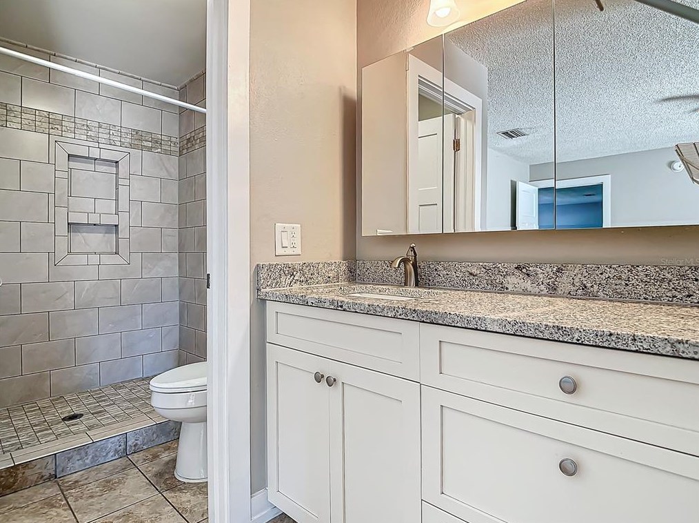 1502 Teakwood Dr, Plant City FL  33563-7848 exterior