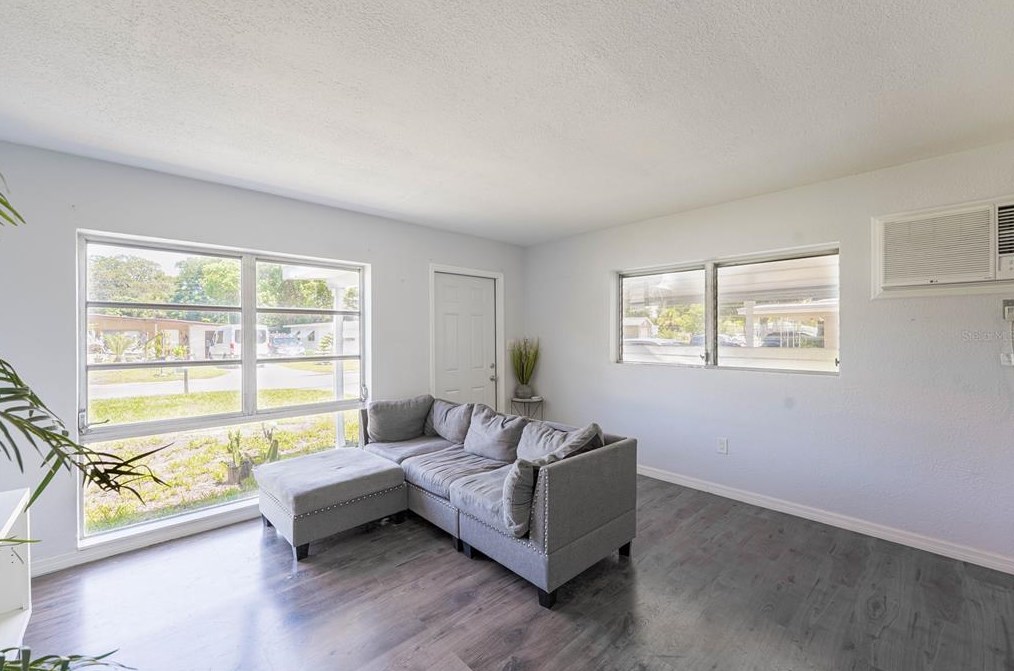 5224 Kapok Dr, New Port Richey FL  34652-4654 exterior