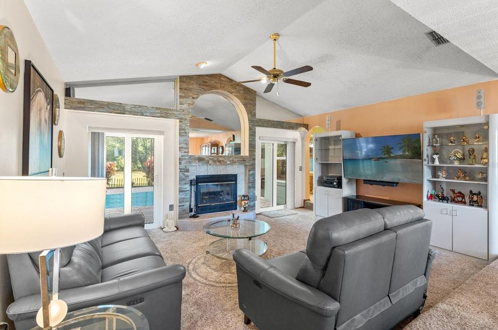 14037 Gregory St, Brooksville FL  34609-6550 exterior