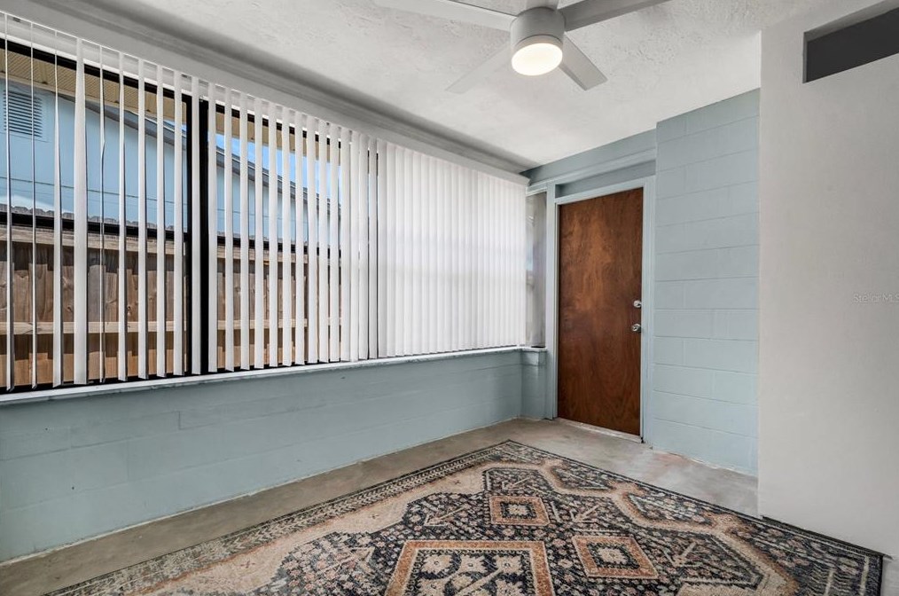 4071 34th Ave, Saint Petersburg FL  33713-1264 exterior