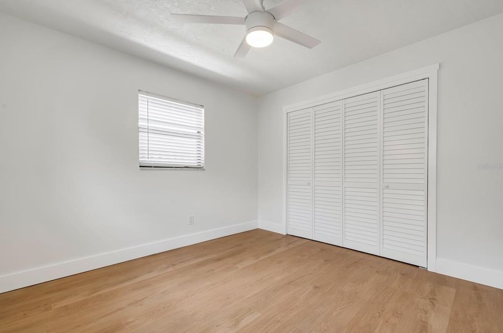 4071 34th Ave, Saint Petersburg FL  33713-1264 exterior