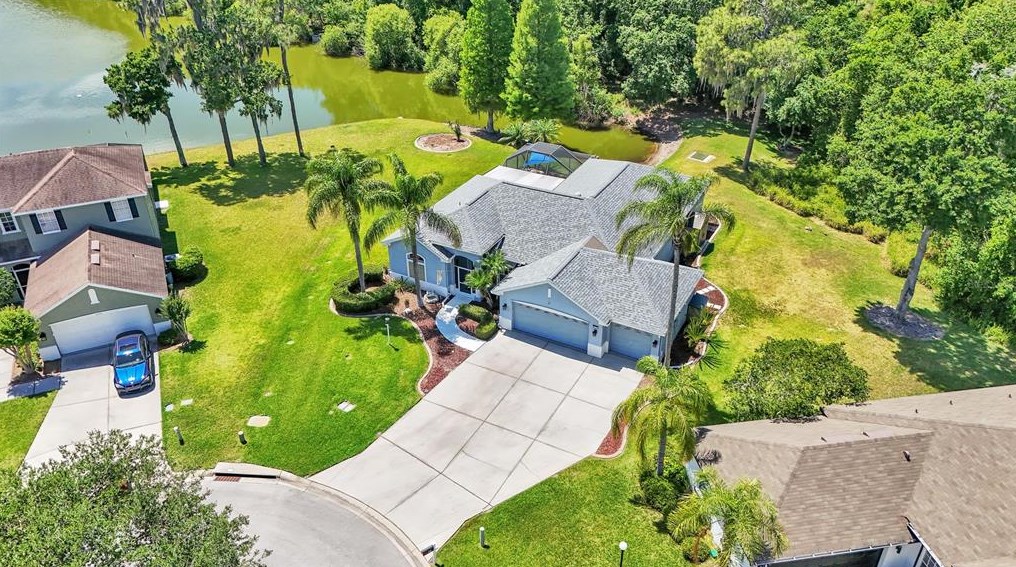 2701 Spg Mdw Dr, Plant City FL  33566-9618 exterior