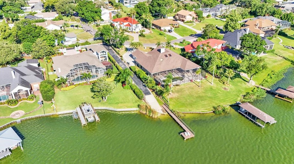 5818 Coveview Dr, Lakeland FL  33813-4811 exterior